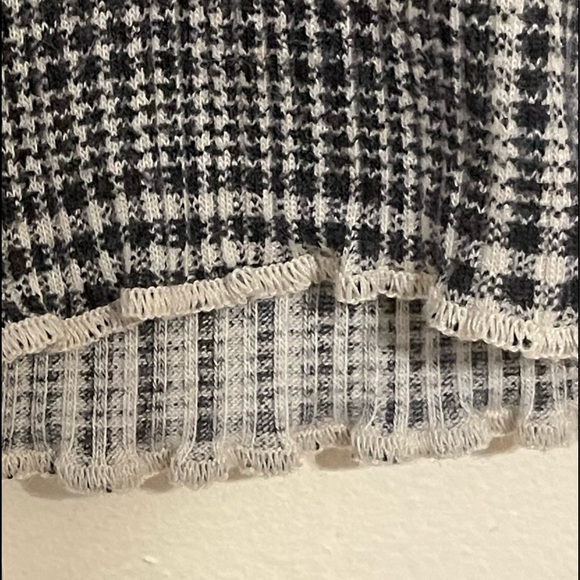 American eagle black and white cropped tee - Picture 4 of 4